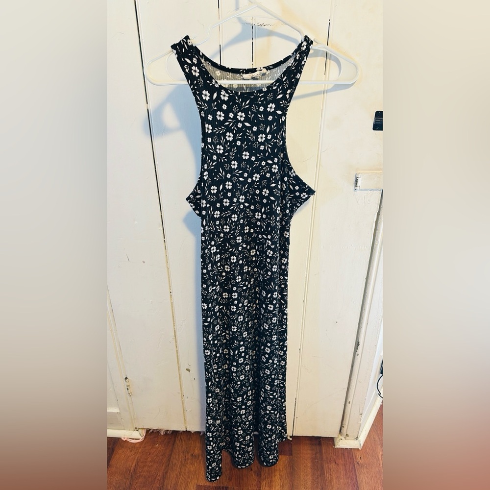 Floral Black and White Sleeveless Dress